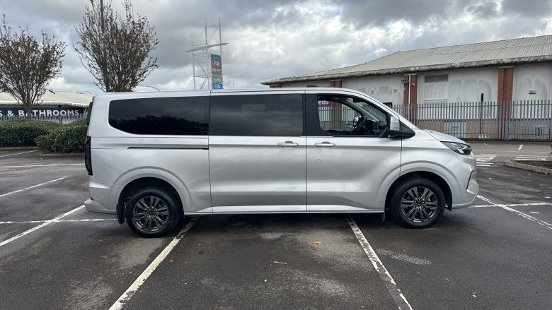 Ford Tourneo Custom 320 L2 Diesel Fwd 2.0 EcoBlue 136ps H1 Titanium 8 seater Auto